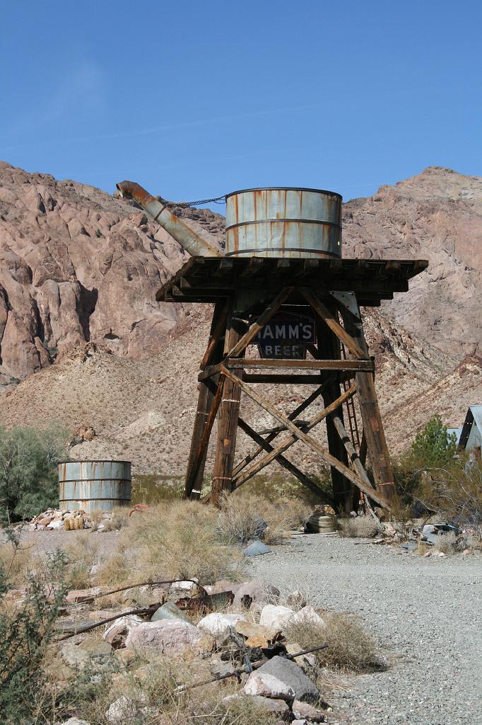 20081024 Route 66 002.jpg - El Dorado Canyon - Water tower